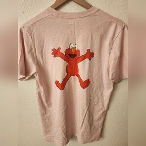 Kaws x Elmo Sesame Street Uniglo Single Stitch Pink Shirt Sz Small